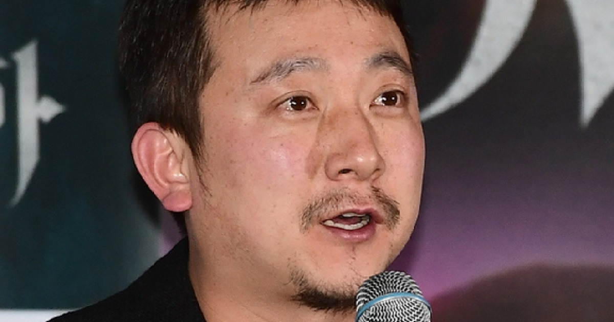 '검은 사제들' 장재현 감독 새 오컬트 영화 '파묘' 내년 2월 개봉