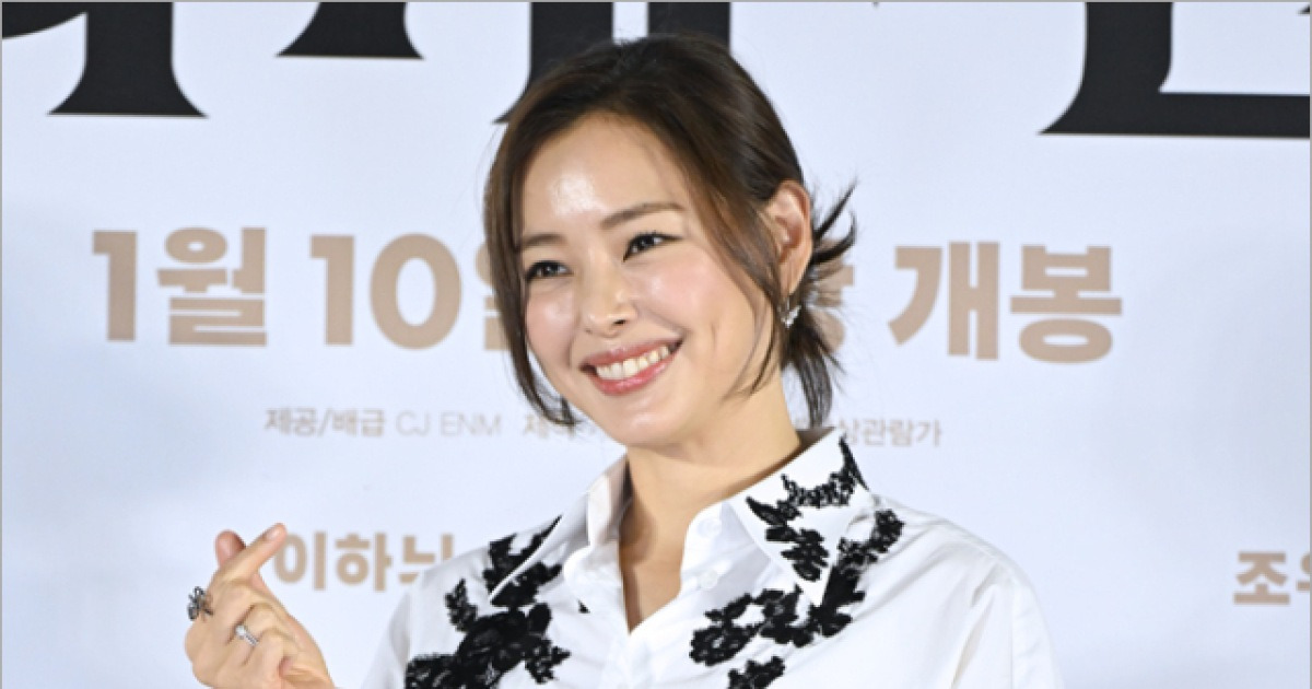 [MD포토] 이하늬 &amp;#39;쏙 들어간 보조개 미소&amp;#39;