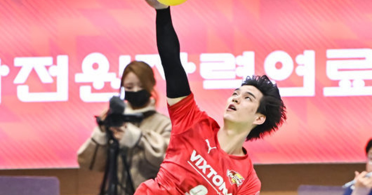 임성진,'연속 서브에이스 성공' [사진]
