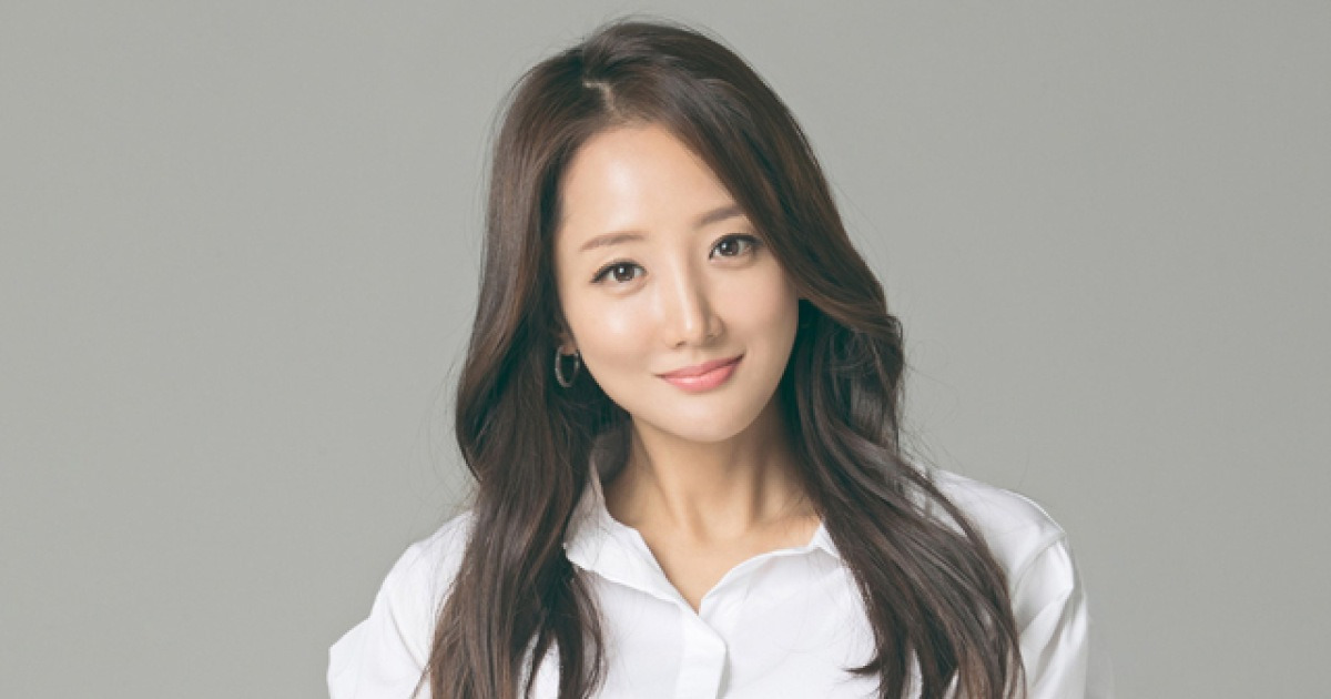 사강, 오늘(9일) 남편상…
