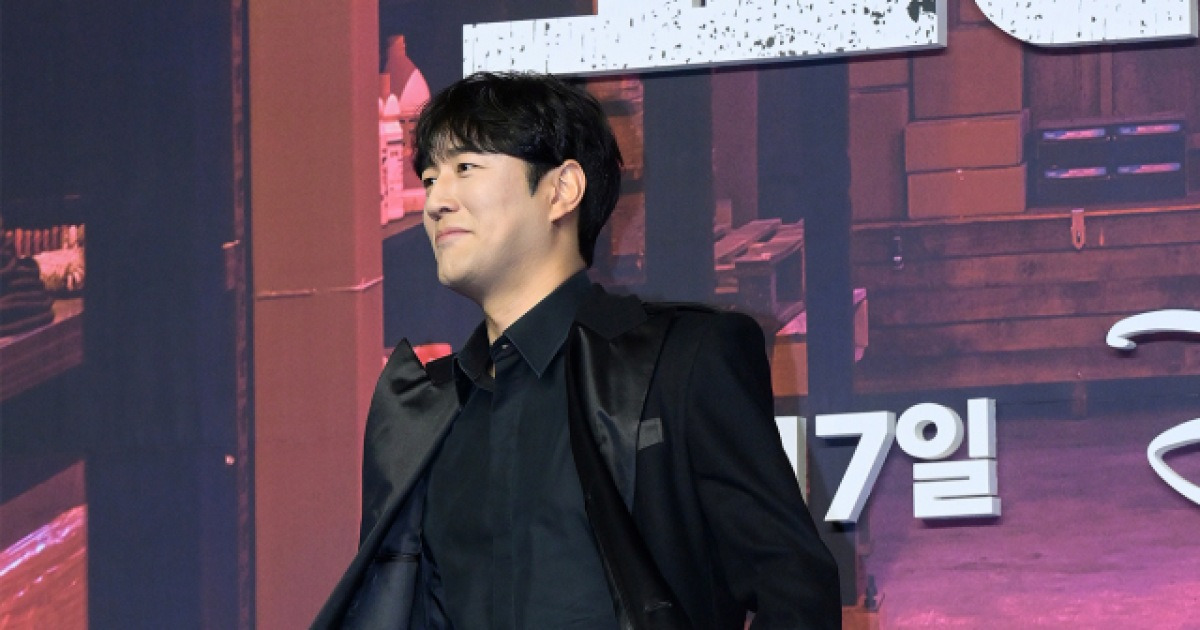 조한선, 안쪽까지 올 블랙 [SE★포토]