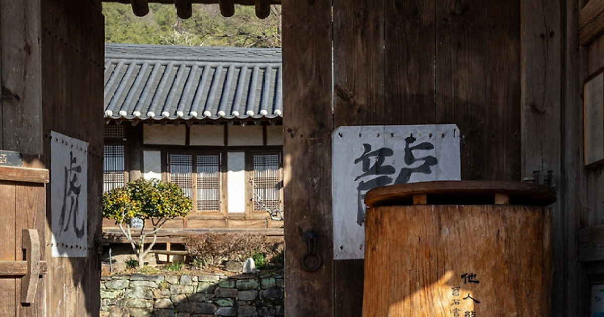 ‘운조루 고택’의 뒤주, 천은사 ‘상생의 길’… 한겨울에도 구례는 따뜻했다