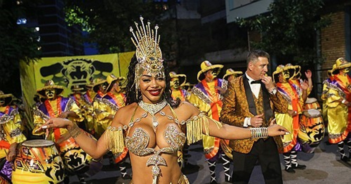 URUGUAY CARNIVAL
