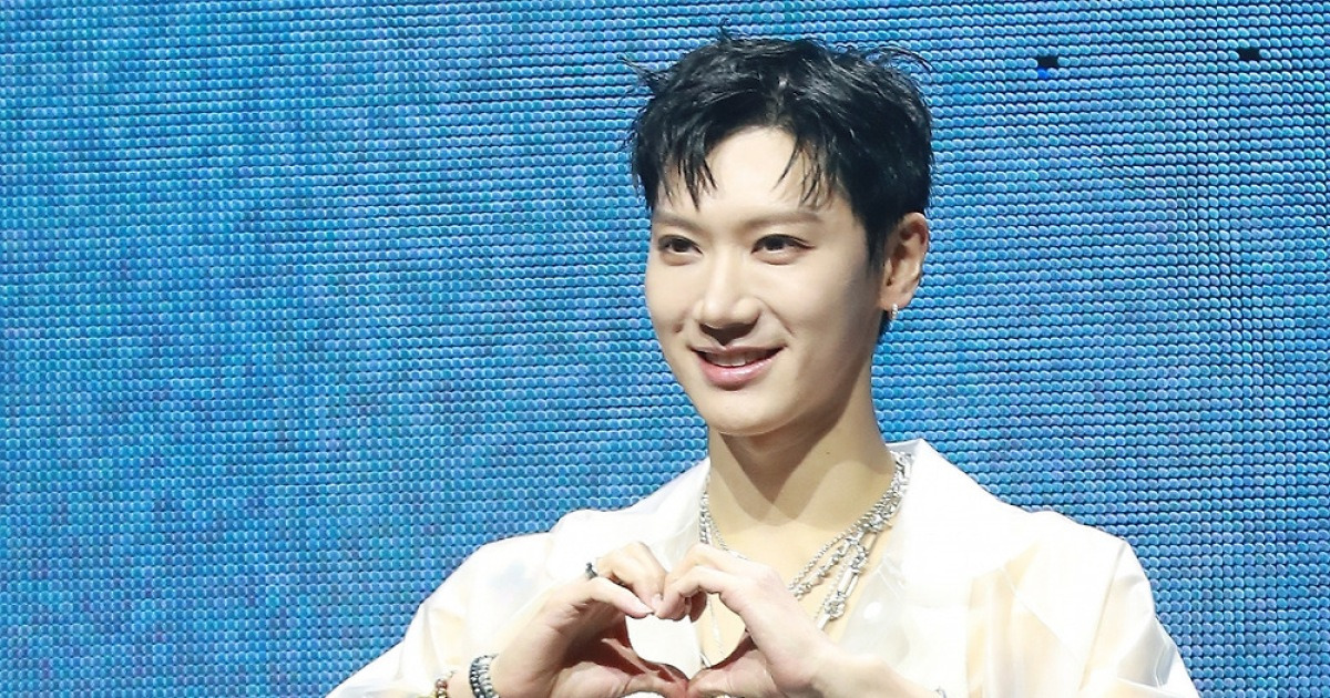 NCT 텐 '사랑스런 손하트'[★포토]