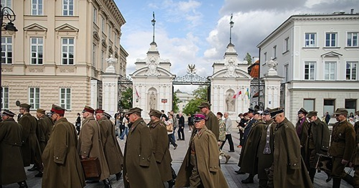 POLAND KATYN SHADOW MARCH