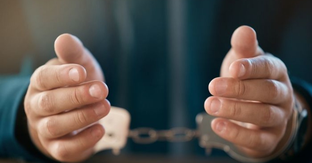 '뇌물수수 혐의' 현직 경찰관 체포…검찰, 서초서 압수수색