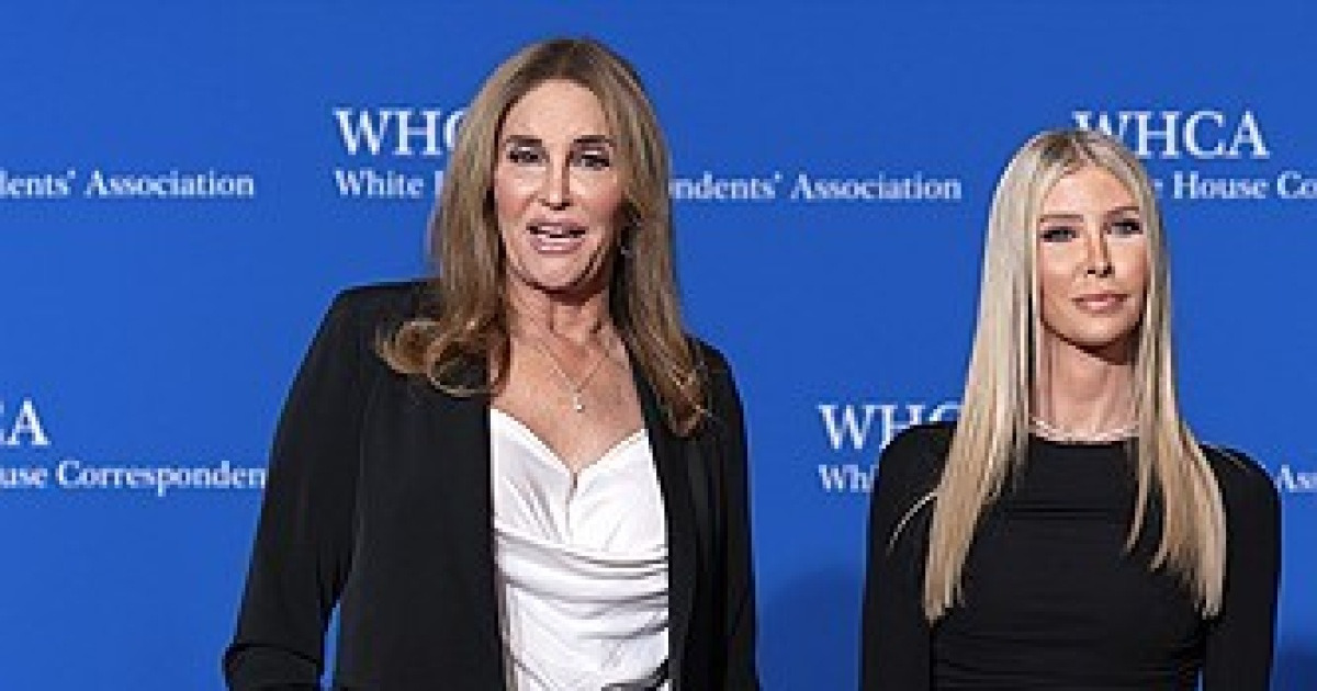 WHCA Dinner Red Carpet
