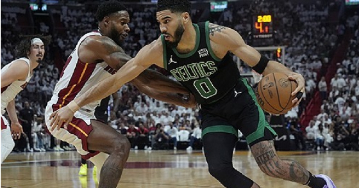 [NBA PO] '큰 무대에 약하네?' 에이스를 향한 비판, 이를 대처하는 테이텀의 자세는?