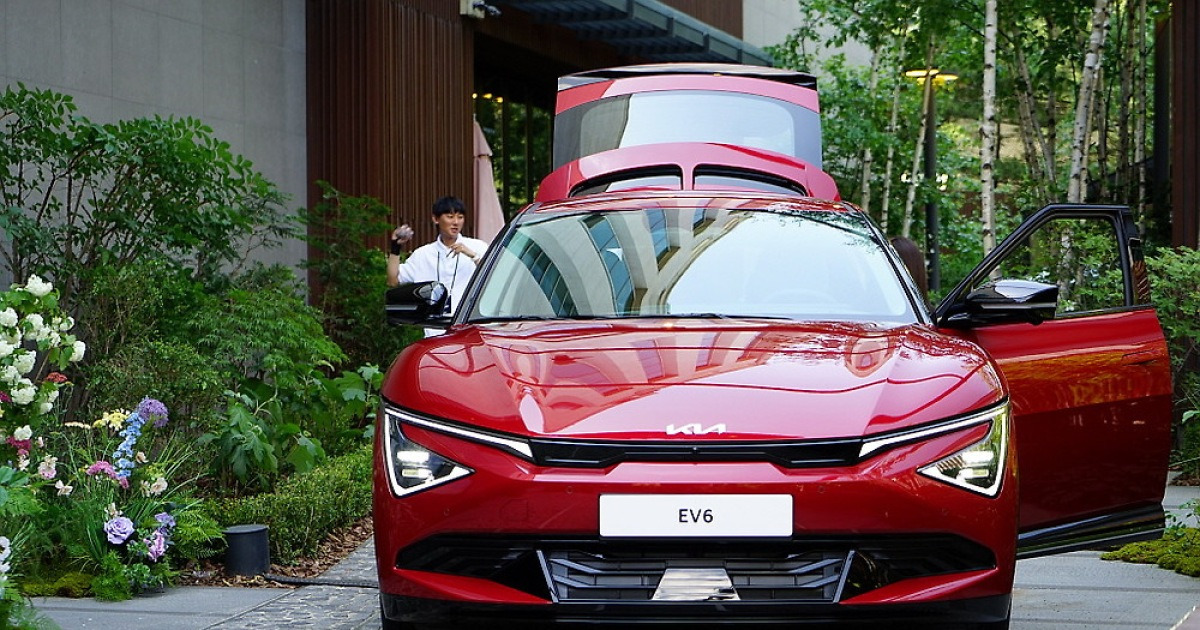 EV6 페이스리프트 실차, 달라진 포인트 4가지 | 탑라이더