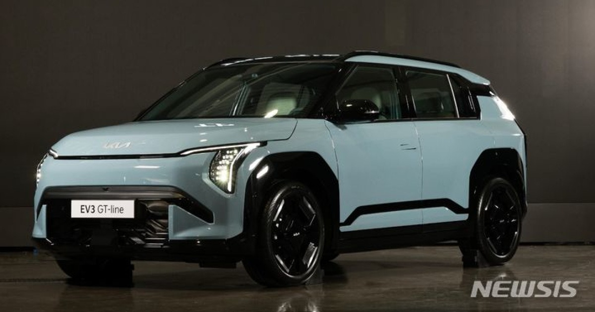 본격적인 EV 시대 열어줄 전기차 'EV3' 공개