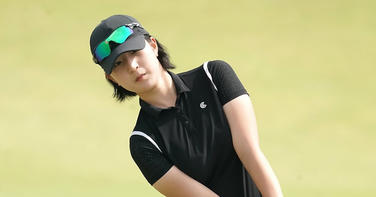 [mhn포토] 강지수, 칩 인 버디를 날린다