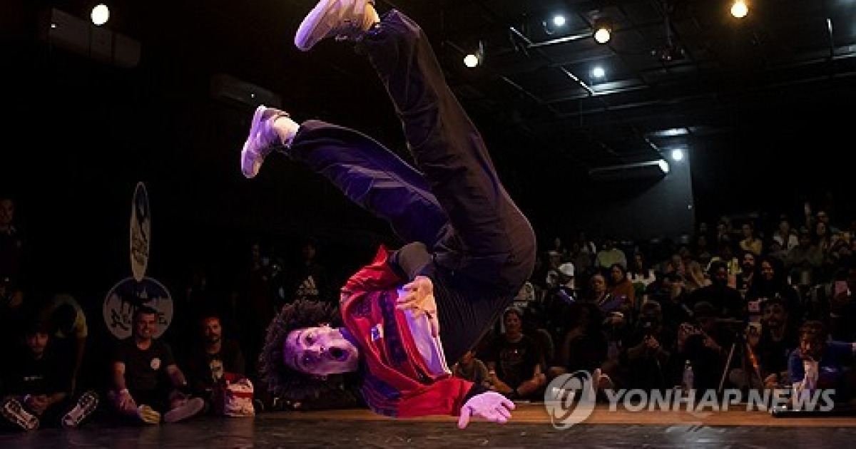 Brazil Breakdancers