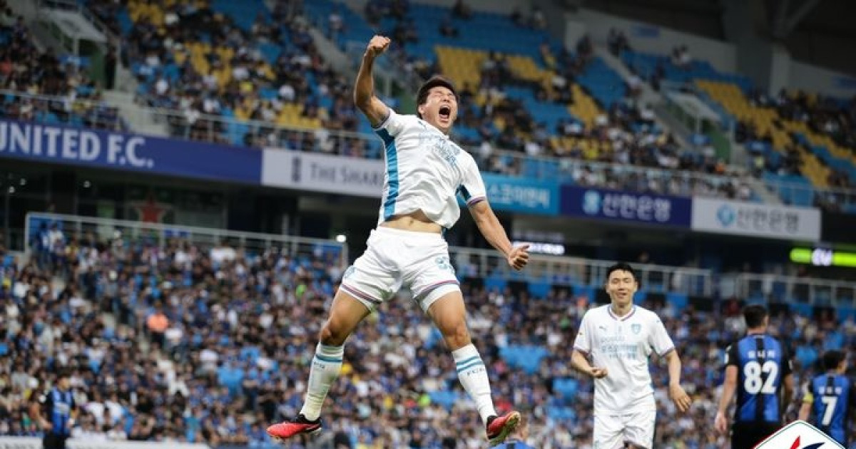 프로축구 포항, 인천 3-1로 꺾고 리그 2위 도약…이호재 멀티골