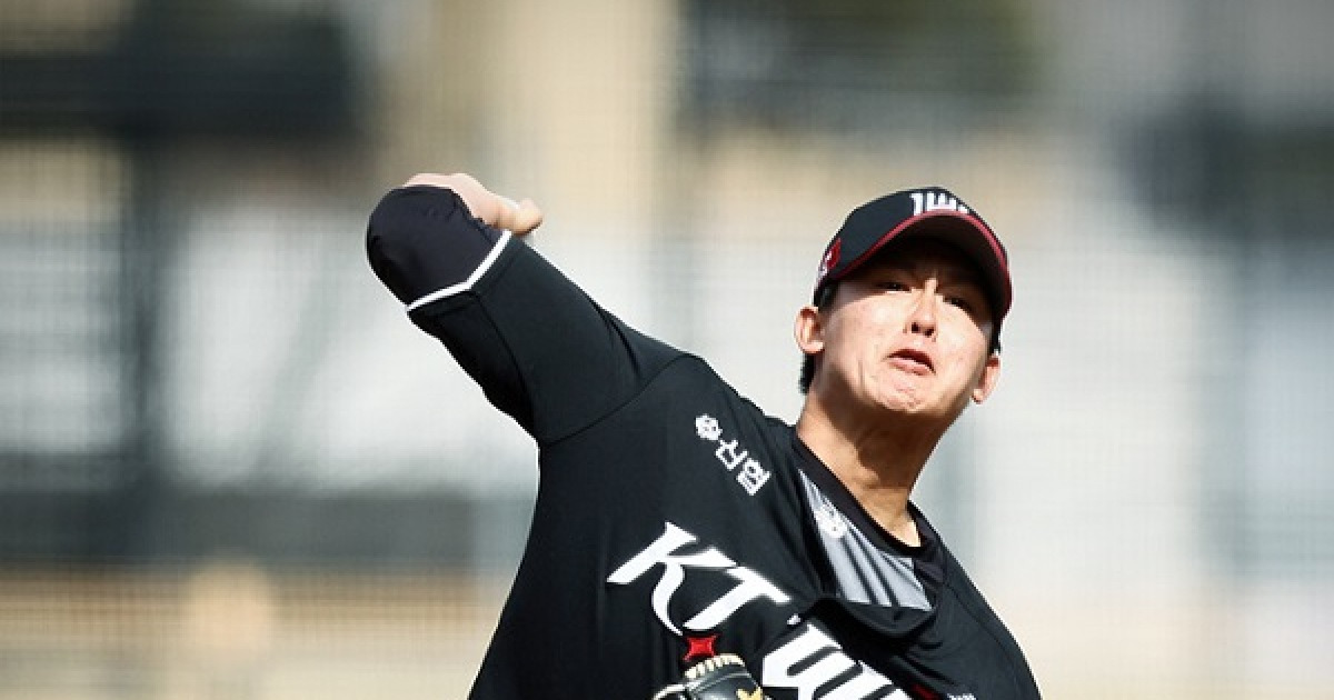 KT 강건, 데뷔 첫 선발 등판서 1.1이닝 4피안타 4실점