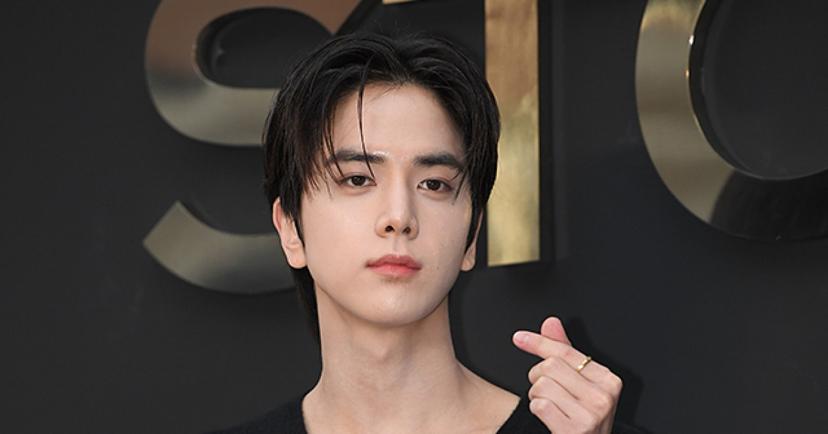 더보이즈 영훈 ‘달콤 하트’ [MK포토]