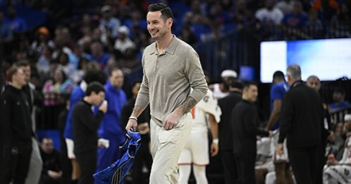 [NBA] 31시즌·1281승…레이커스, '경험 無' 레딕 감독 위해 초호화 코치진 꾸린다