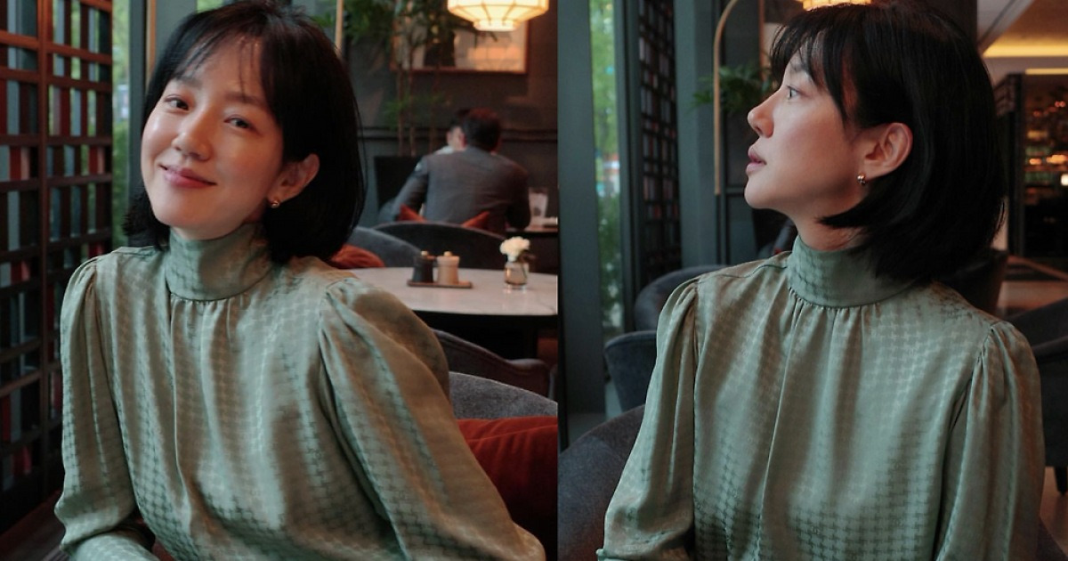 임수정, 45살 맞아? 실크블라우스 입고 우아한 미모 뽐내! | 스타픽