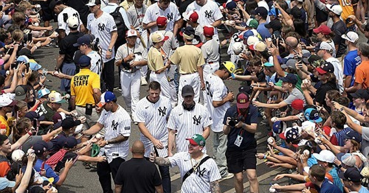 LLWS MLB Classic Baseball