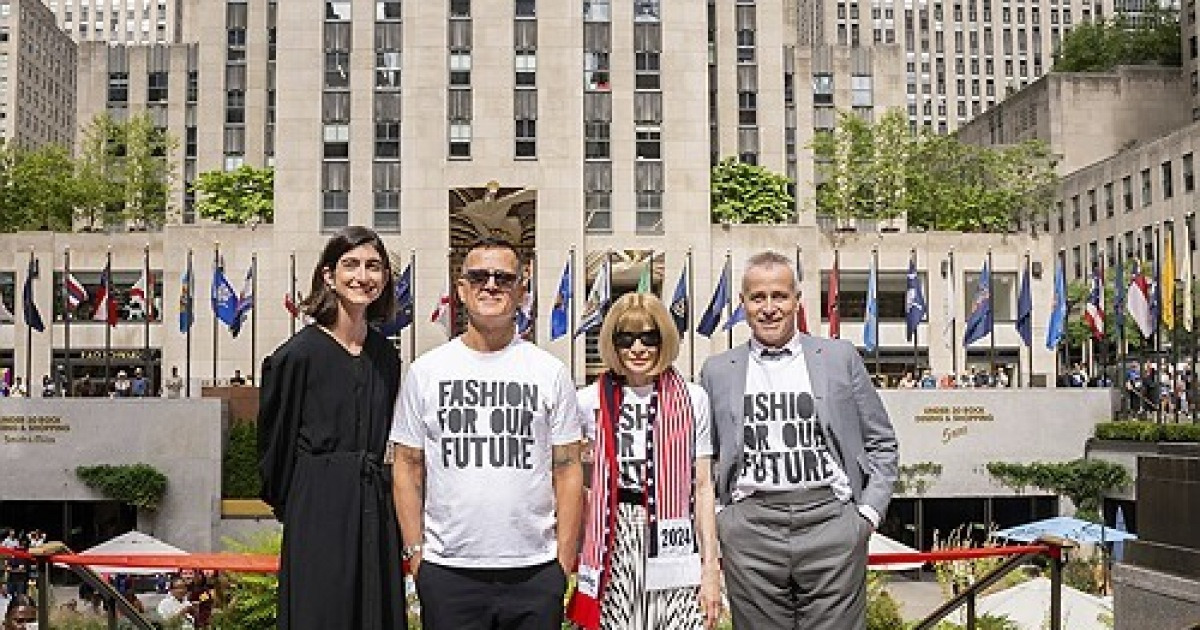 NYFW Ribbon Cutting at Rockefeller Center