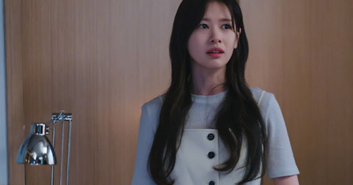 '엄친아' 정해인X정소민, 한 침대 포착…우정 위기 무슨 일?