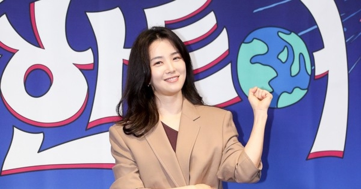 [ET포토] 강지영, '아나운서 14년차에 첫 예능 출연'