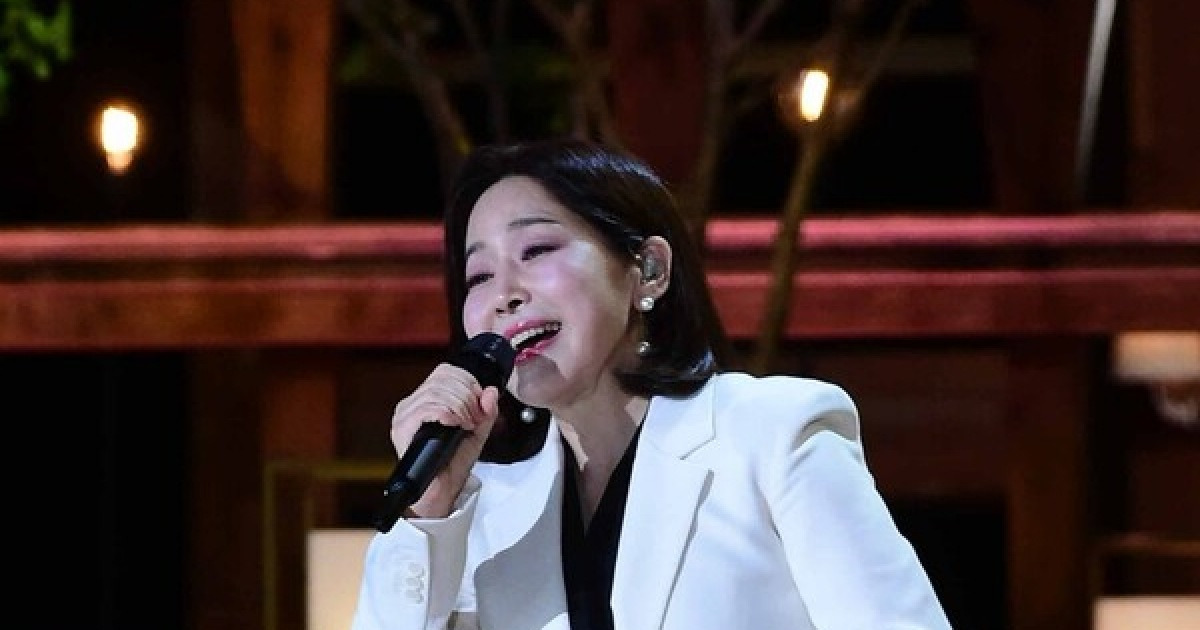아나운서 출신 가수 윤지영, '가요무대' 출연…팔방미인 매력 뽐낸다
