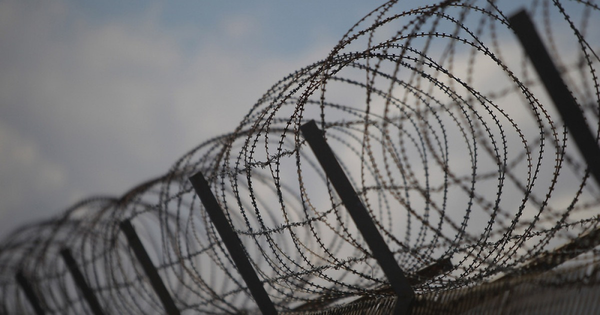 NK defector nabbed trying to drive stolen bus across border