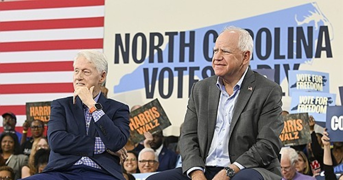 USA NORTH CAROLINA WALZ CLINTON RALLY