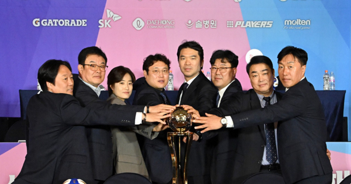ハンドボールHリーグメディアデーSKキム・ギョンジン監督「不足点改善して2連敗挑戦する」