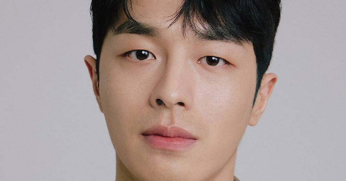 권혁, 공포영화 '홈캠'서 무당 변신…새로운 연기 도전