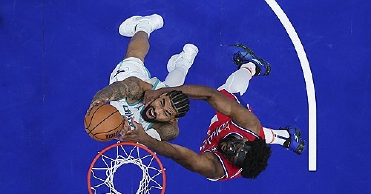 hornets-76ers-basketball