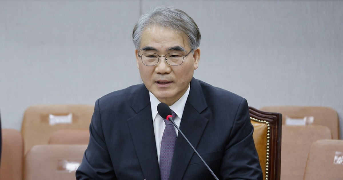 조한창 