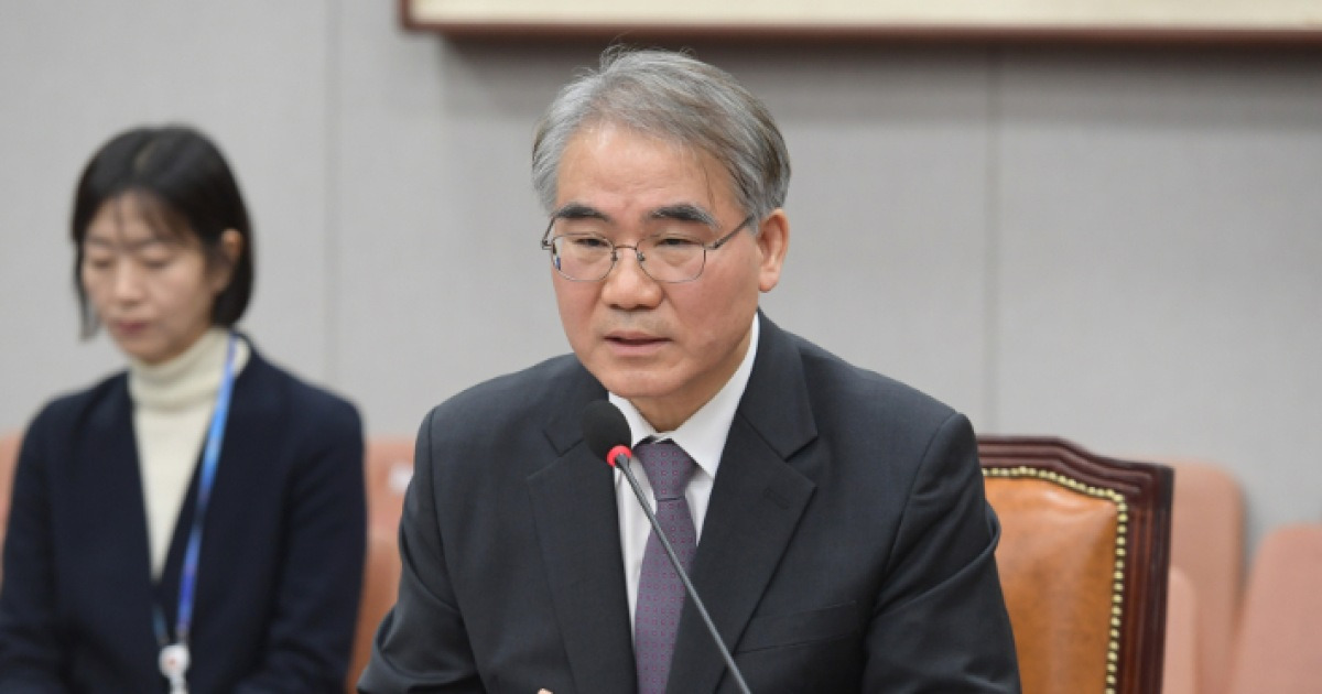 조한창 