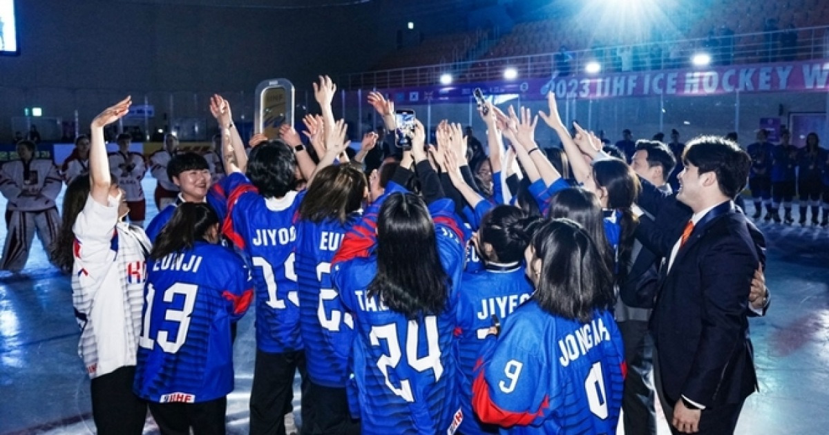 「Ahn Hyun -sooの悲劇」のリプレイ？ Suwon Women’s Ice Hockey Team Stone Right [어떻게 생각하십니까]