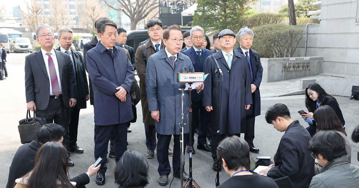 탄핵소추 법률대리인단, 입장 발표