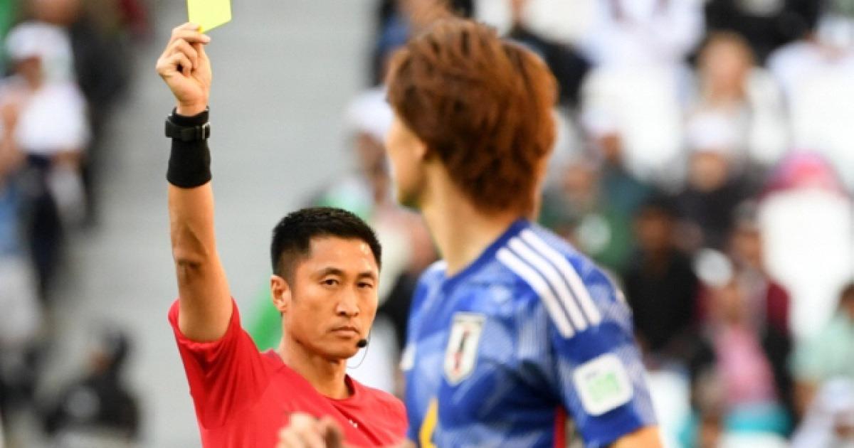 韓国のサッカーアジアのランキングは3番目で、K再生も中国によって推進されています。ワールドカップも割り当てるのが難しいのですが、なぜですか？