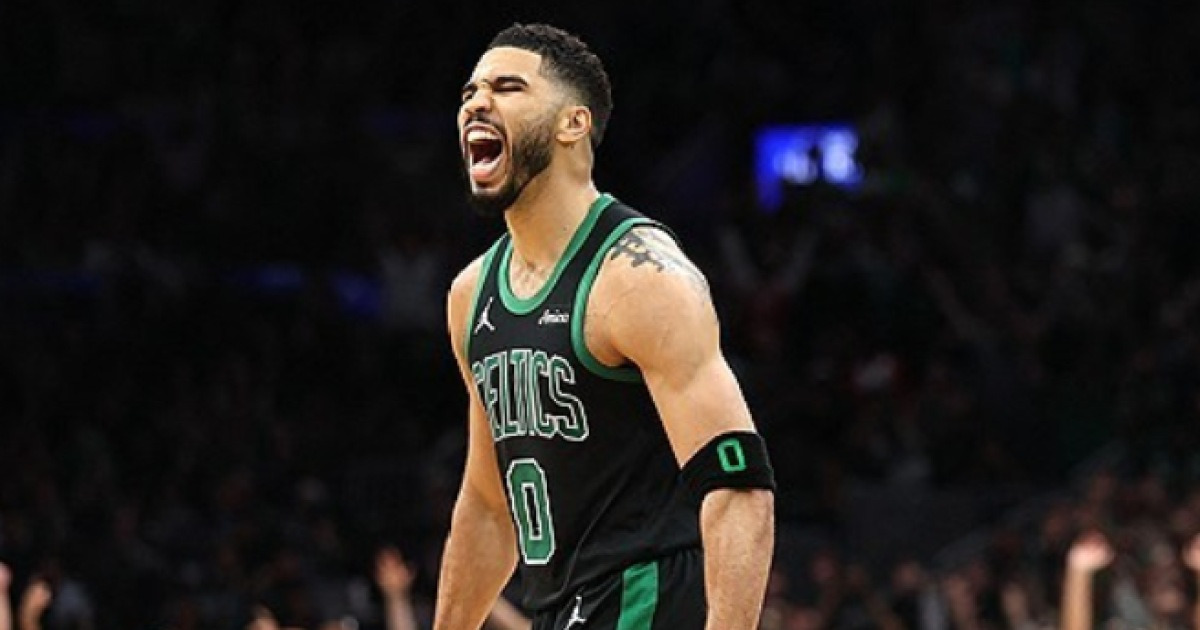 [NBA PO] '디펜딩 챔피언' 보스턴도 순항…전반 부진 딛고 대승→4승 1패로 2R 진출