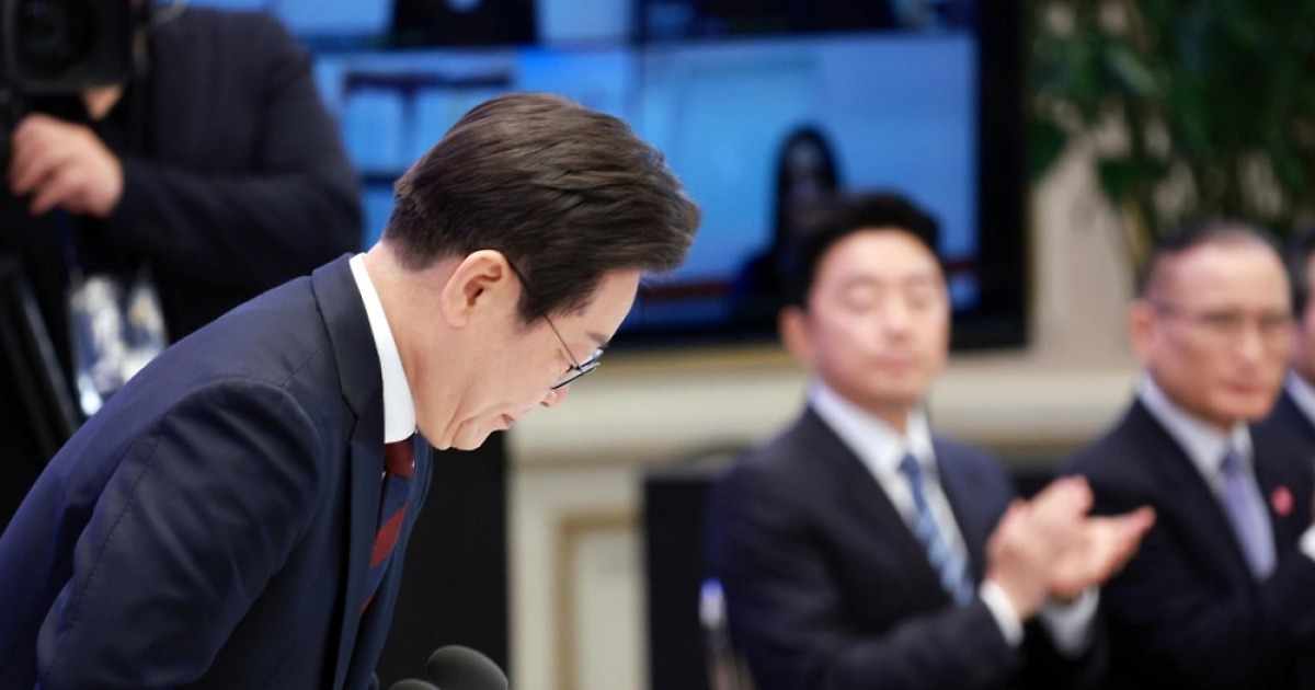 [속보]이재명 대통령 "검찰 인사 지적 있는데 다 골라내면 남는 것 없어"