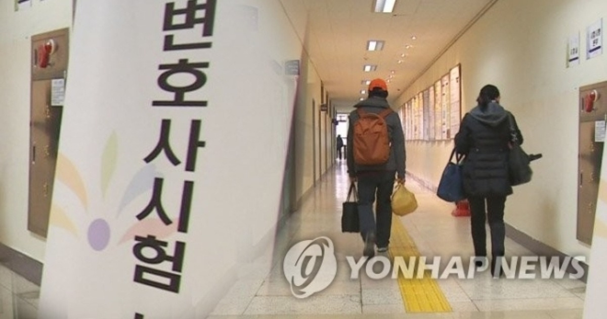 [단독] 「キャリアはありますか？」…新しい場所のない世界、法律事務所の弁護士