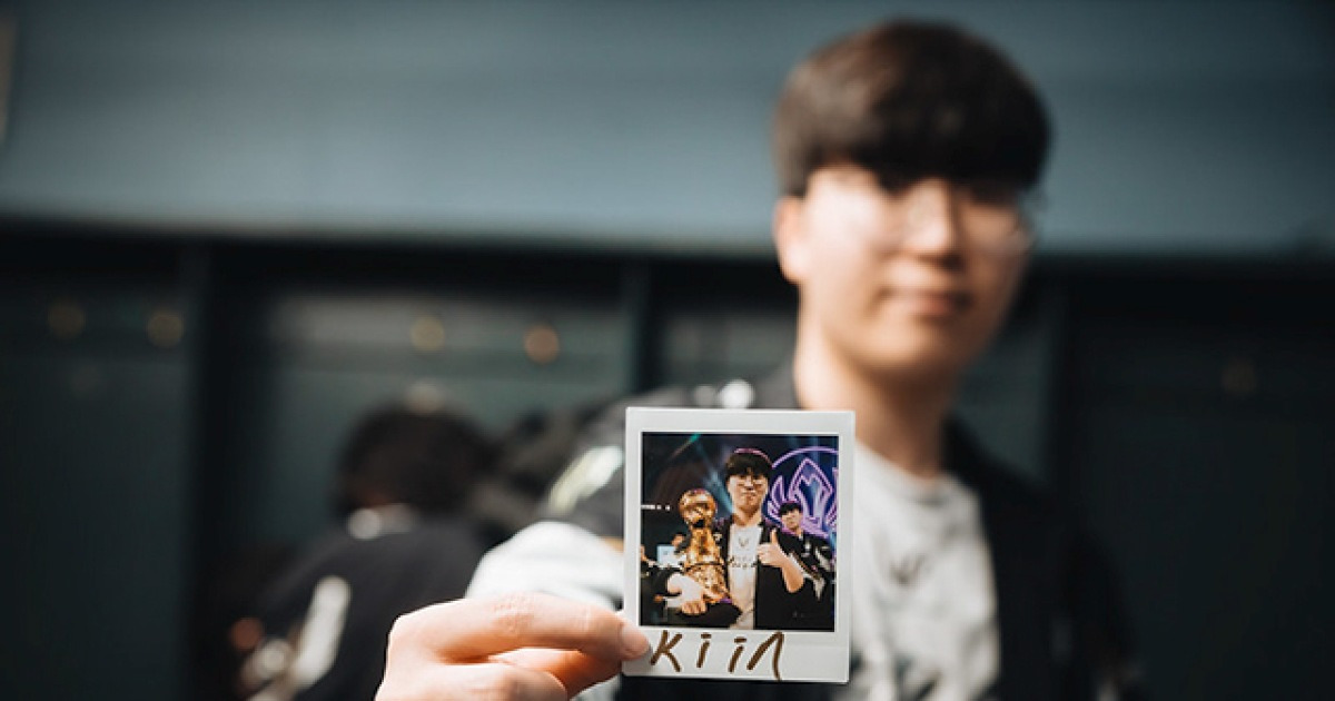 젠지 기인 현지 인터뷰 사진