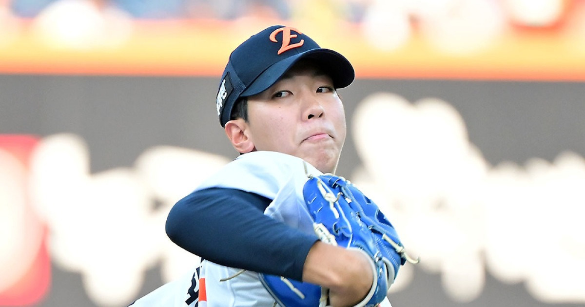 잠실 마운드에 오른 황준서