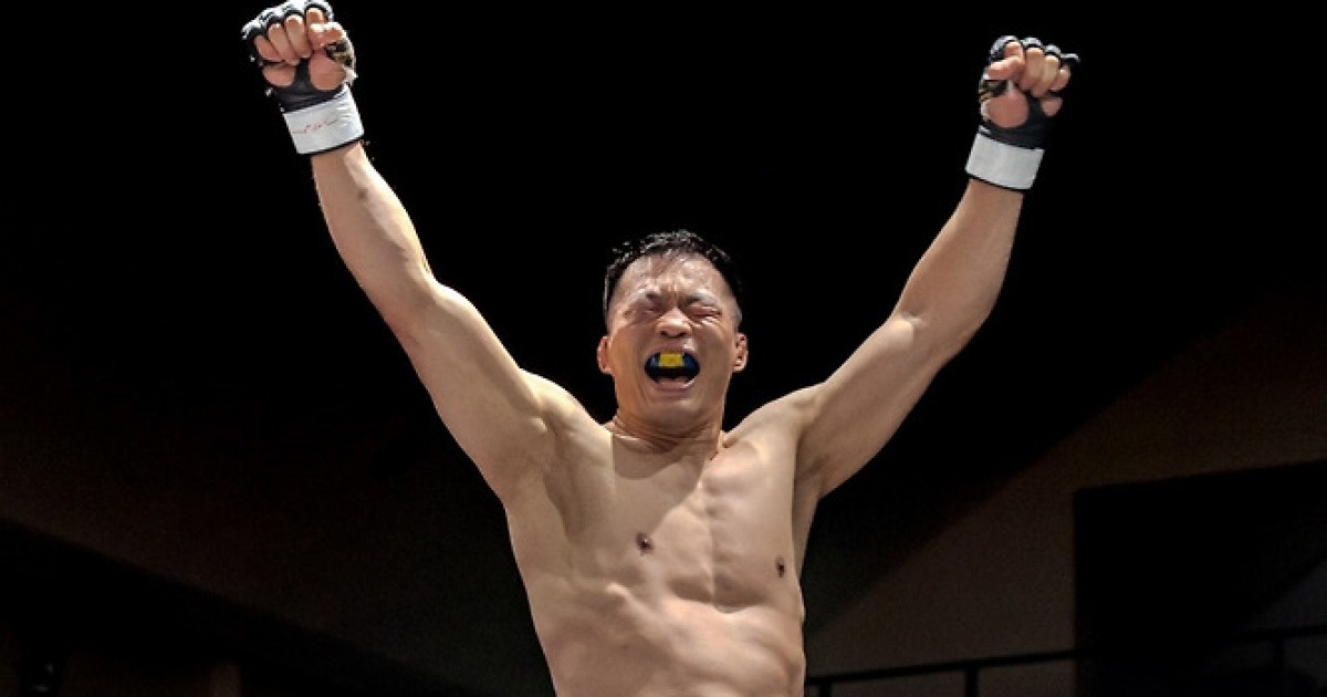 'UFC 7호' 44세 남의철, 4313일 만에 韓 메인이벤트 승리 "데뷔 20주년 맞아 16㎏ 뺐다"