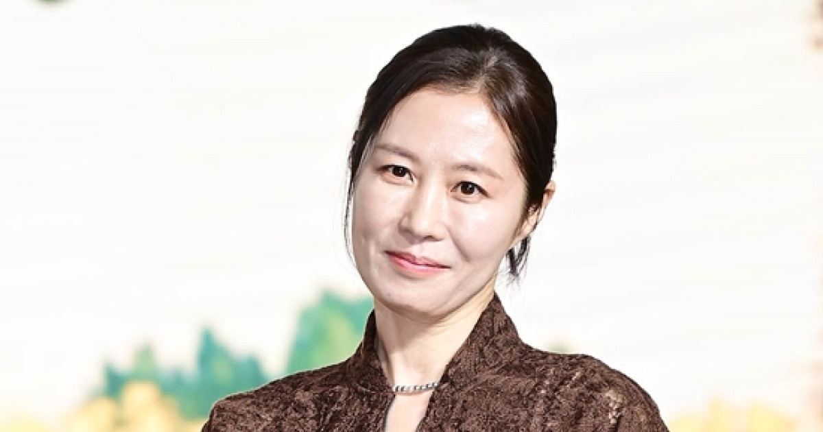 문소리, '유산 3개월' 만 딸 임신했는데…"박찬욱 감독 작품 포기, 눈물 났다" (각집부부)[종합]