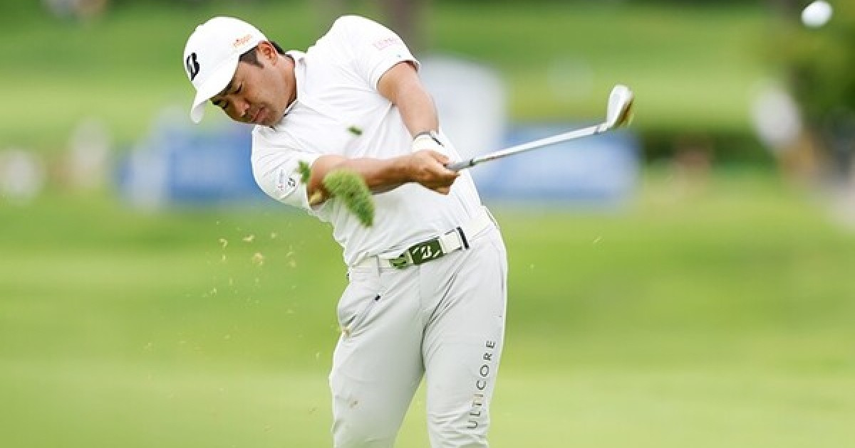 선두 히가 가즈키, 3년만에 신한동해오픈 정상 탈환 노려 [KPGA]