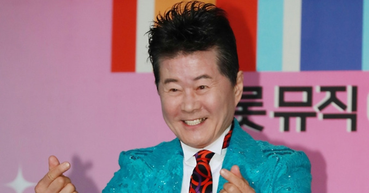 태진아, 이태원 건물 350억원에 매물로..300억 이상 차익 기대