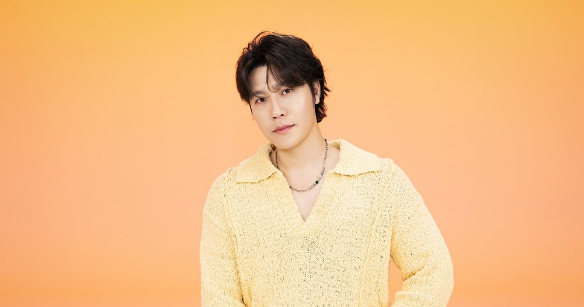 '컴백' 이현 "시대가 어느 땐데…울부짖는 노래 대신 감성 들고 왔어요" [TEN인터뷰]