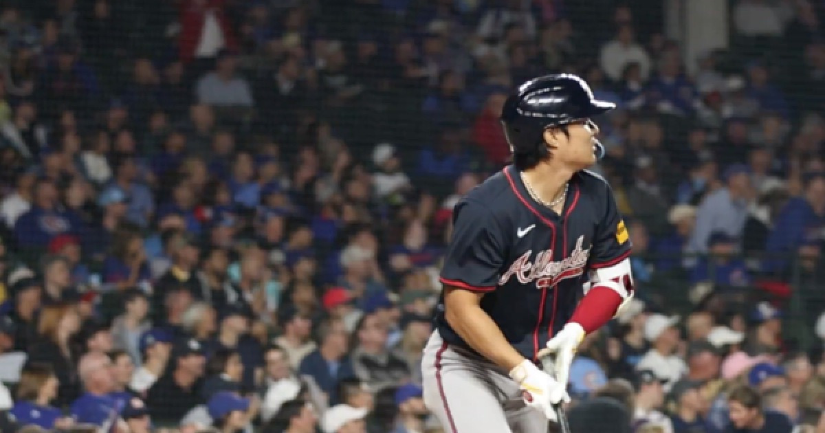 타구 속도 168km, 김하성의 벼락같은 2루타...3안타→2루타, 불붙은 방망이 [스춘 MLB]