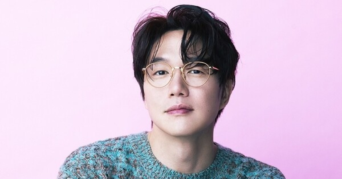 옥주현 이어 성시경 까지..1인 기획사 미등록 운영 논란