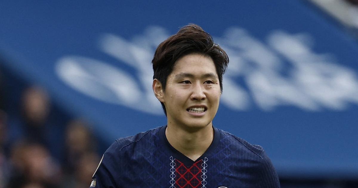 「サッカーがうれしいですが、… ‘Lee Kang -In US Pro -Recovery？論争？ 佛「深刻な問題いいえ→すぐに戻ると予想される」