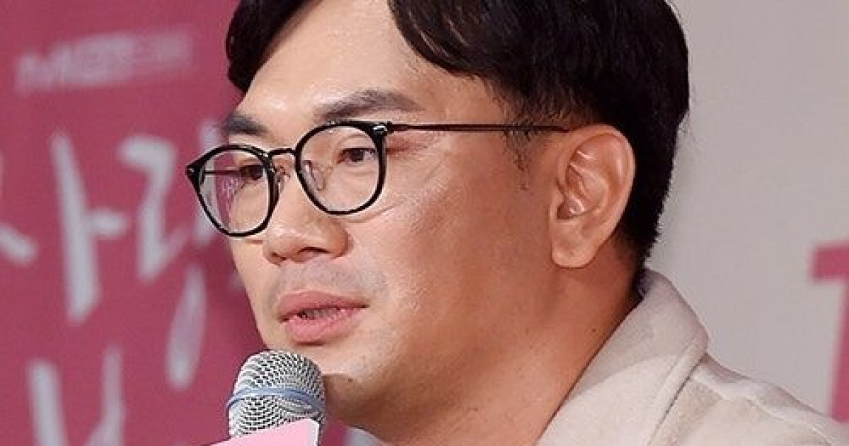 [단독]'사랑의 불시착' 이정효 PD, 설현·정소민과 한솥밥